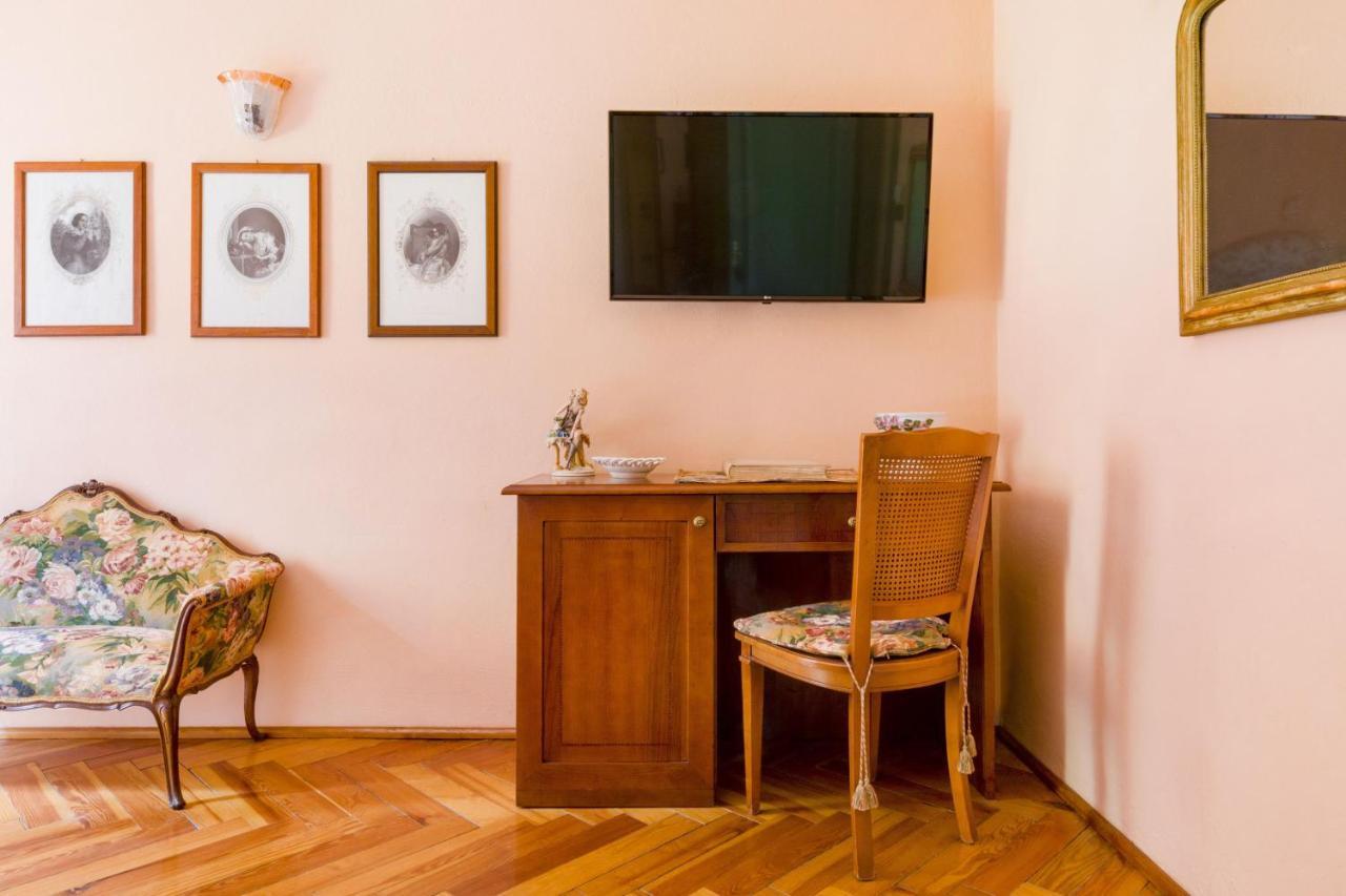 Boutique Hotel Villa Sostaga ガルニャーノ エクステリア 写真