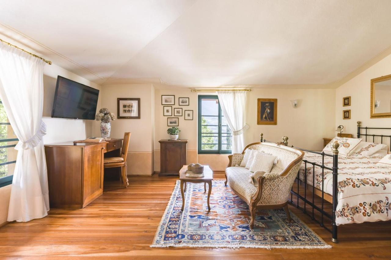 Boutique Hotel Villa Sostaga ガルニャーノ エクステリア 写真